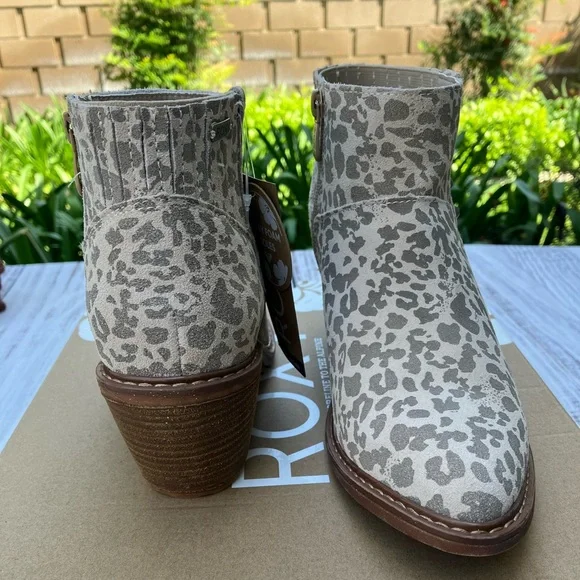 🤎NWT ROXY Booties 🤎 - Picture 5 of 5